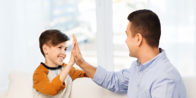 کودکان چگونه احترام گذاشتن به دیگران را یاد میگیرند؟ کودکان چگونه احترام گذاشتن به دیگران را یاد میگیرند؟