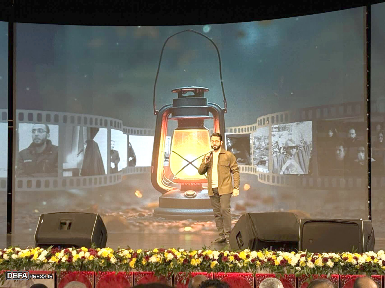 جشنواره هنر متعهد جشنواره هنر متعهد