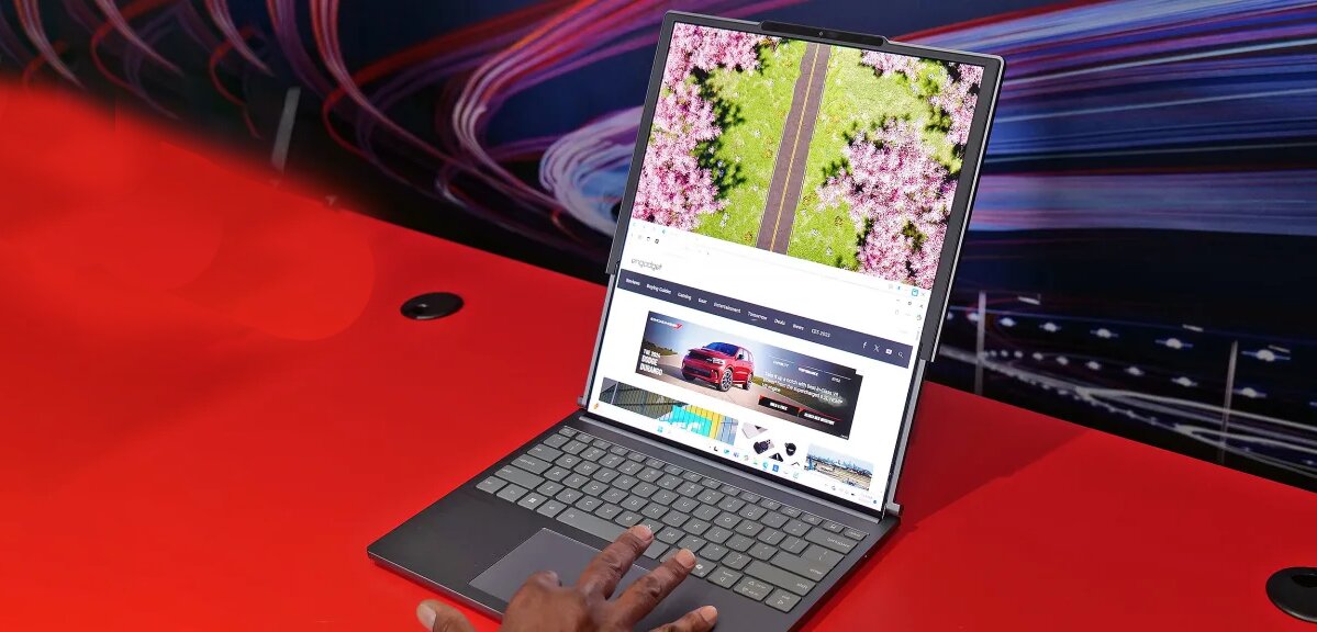 رونمایی از لپتاپ رولشونده که قد میکشد! رونمایی از لپتاپ رولشونده که قد میکشد!