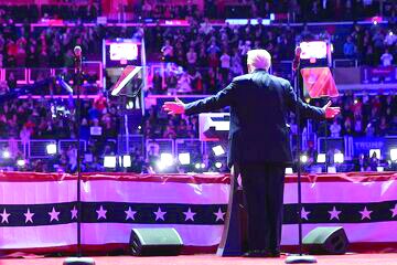 بازگشت رسمی ترامپ به کاخ سفید بازگشت رسمی ترامپ به کاخ سفید