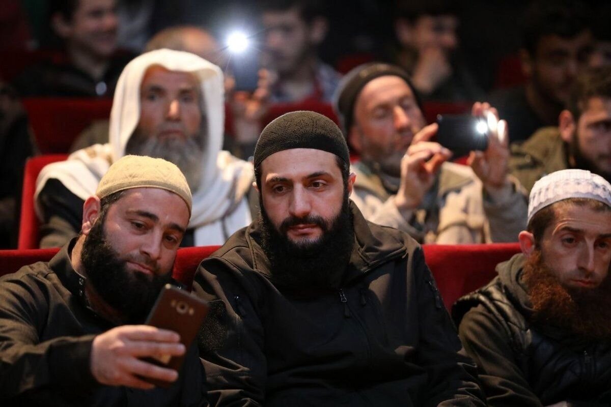 کنار رفتن نقاب داعش از چهره جولانی و یارانش کنار رفتن نقاب داعش از چهره جولانی و یارانش