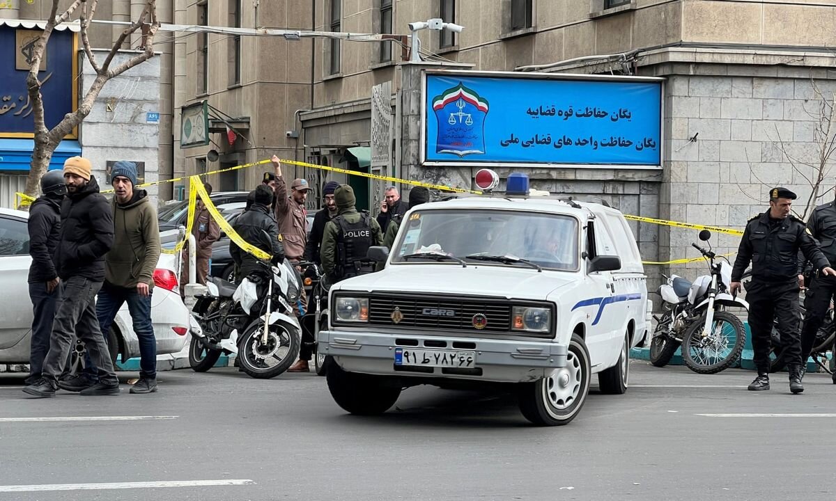 جزئیات جدیدی از نحوه ترور قضات دیوان عالی کشور جزئیات جدیدی از نحوه ترور قضات دیوان عالی کشور