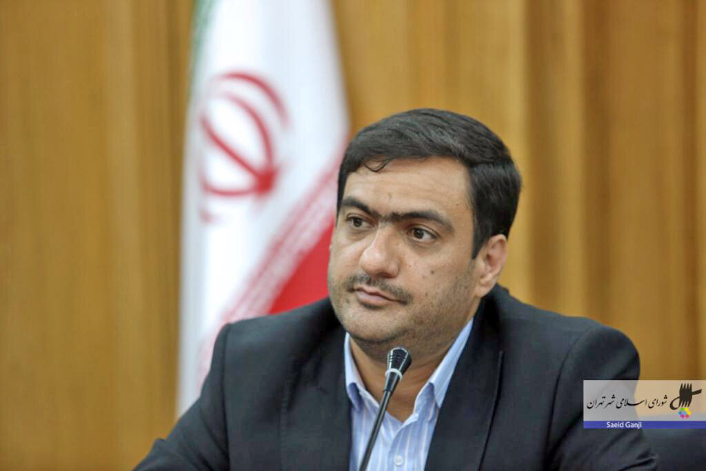 حرکت تراموا روی آسفالتهای تهران