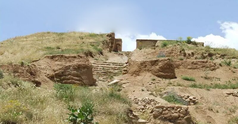 کاخدژ زیویه نماد قدمت تاریخی سقز کاخدژ زیویه نماد قدمت تاریخی سقز