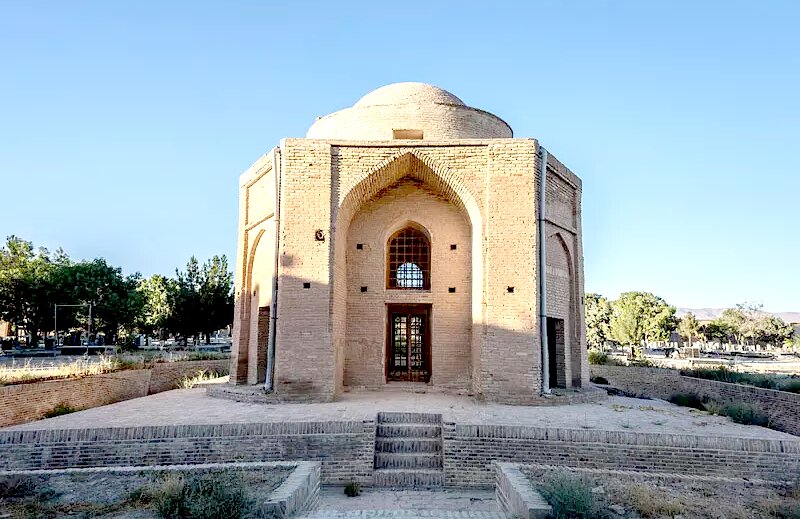 چهارطاقی تیموری شیروان؛ جاذبهای بینظیر در خراسان شمالی چهارطاقی تیموری شیروان؛ جاذبهای بینظیر در خراسان شمالی
