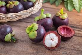 ترگیل: Mangosteen ترگیل: Mangosteen