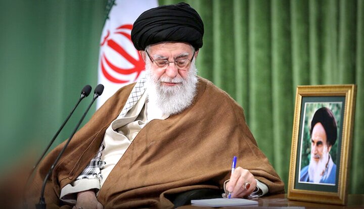 موافقت رهبر انقلاب با تمدید عضویت هیئت امنای کمیته امداد