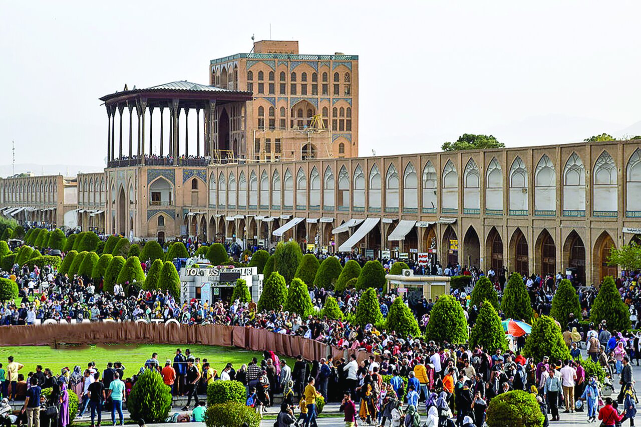 صنعت گردشگری؛ پر مشتری و مهجور صنعت گردشگری؛ پر مشتری و مهجور