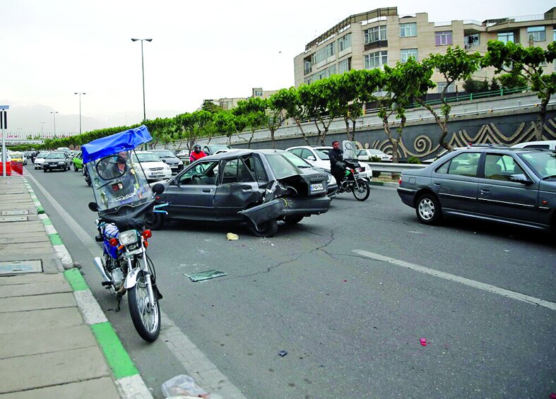 برخورد با تخلفات حادثهساز در معابر شهری برخورد با تخلفات حادثهساز در معابر شهری