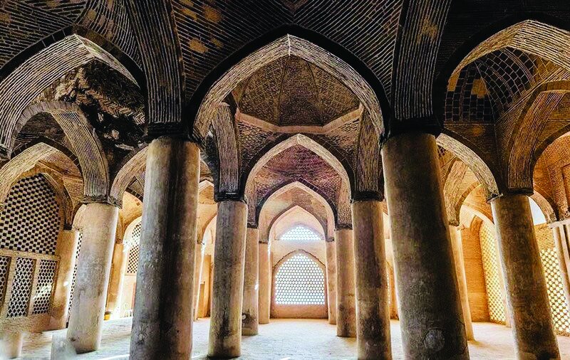 از طراحی منارجنبان تا تربیت اندیشمندان نامور از طراحی منارجنبان تا تربیت اندیشمندان نامور