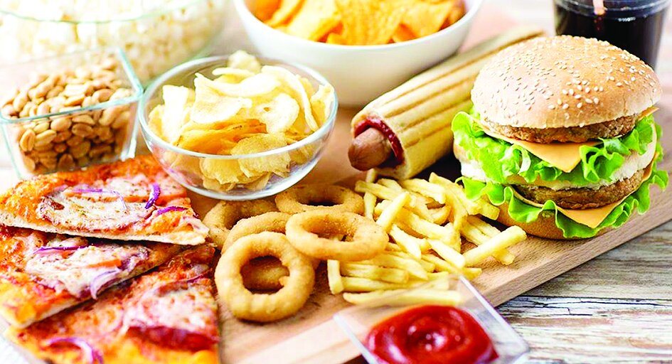 فستفودها عملکرد مغز را مختل میکنند فستفودها عملکرد مغز را مختل میکنند