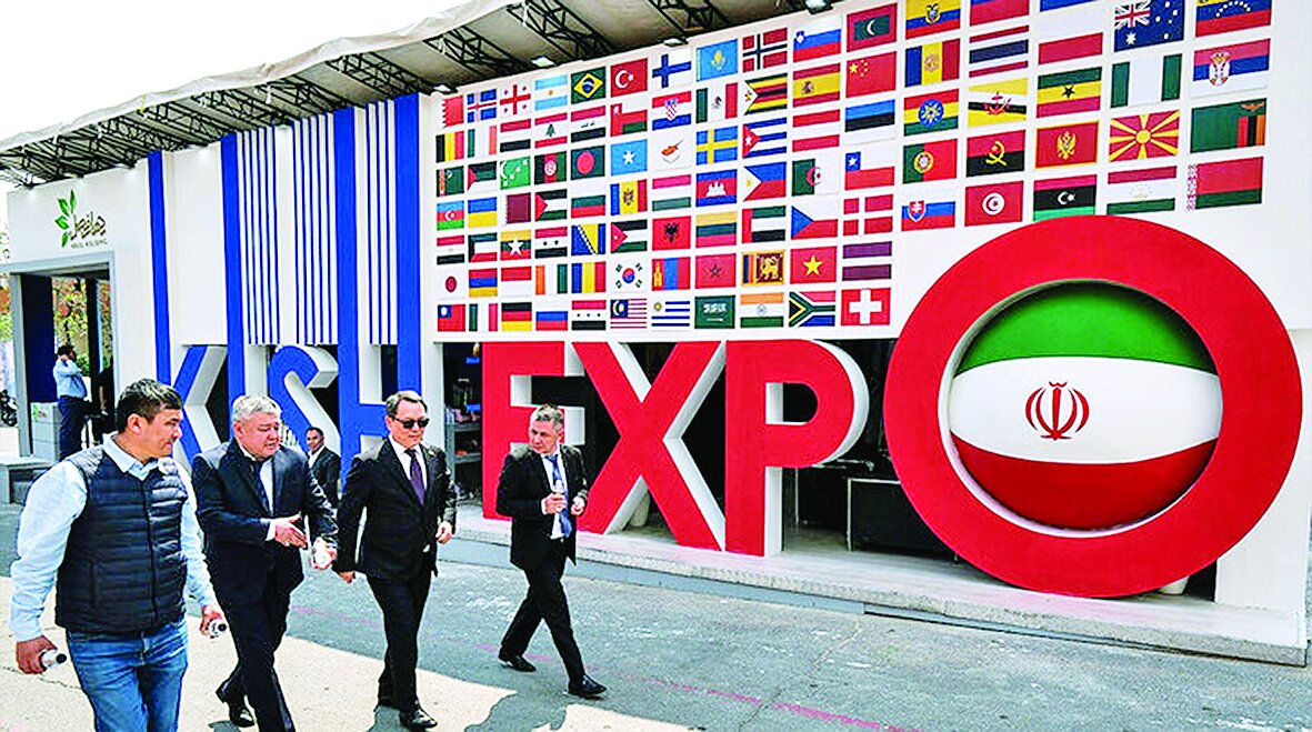 فرش قرمز زیر پای بیش از دو هزار تاجر خارجی فرش قرمز زیر پای بیش از دو هزار تاجر خارجی