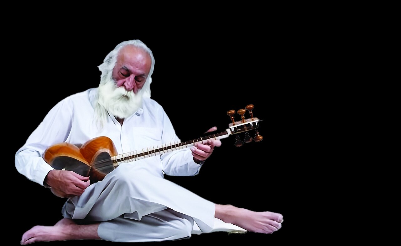 پیش‌ساز تو من از سِحر سخن دم نزنم