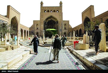 پیشاهنگ نثر شاعرانه