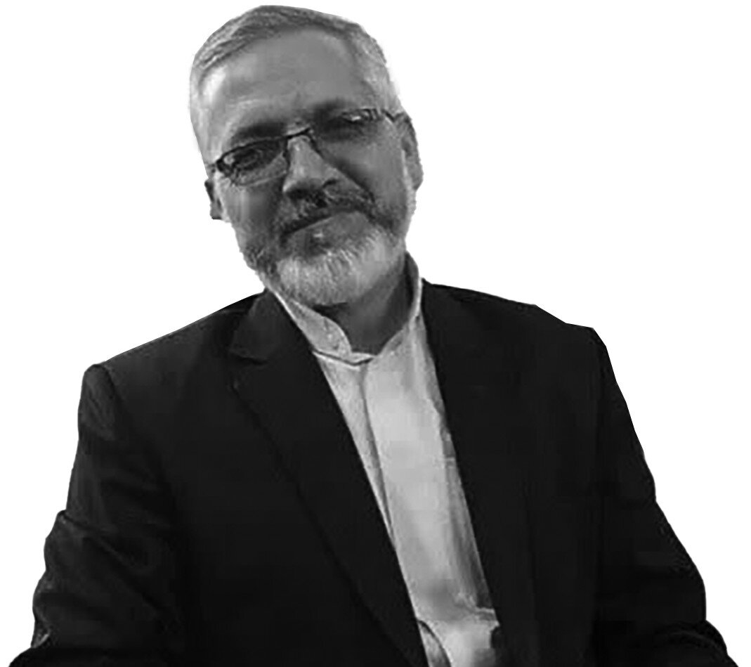 ایستــاده در کنار مقــاومت