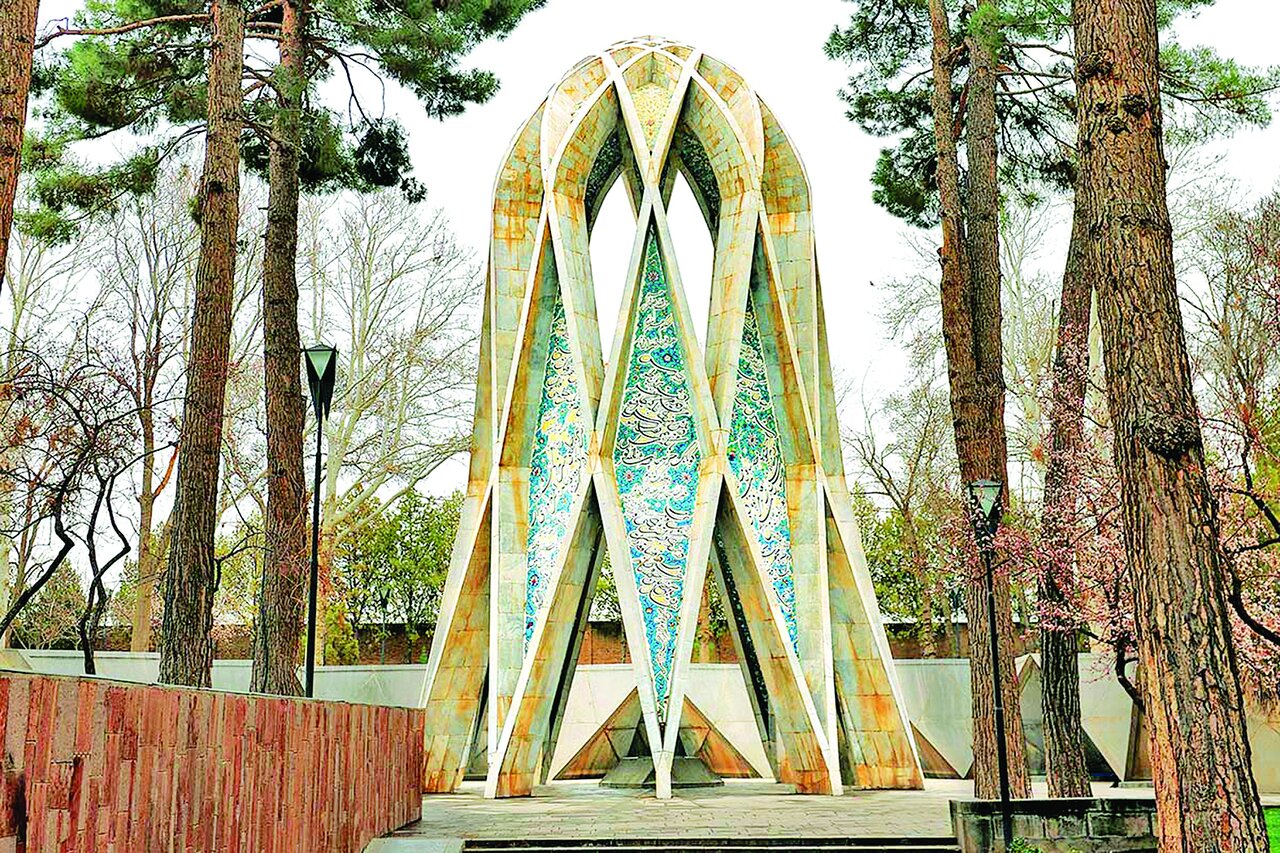 خیام فقط شعر نگفت، یک سبک زندگی ترسیم کرد