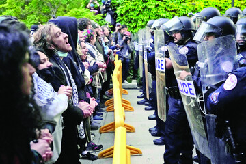 شرمنده‌ام ‌که شهریه‌ام خرج نسل‌کشی می‌شود!