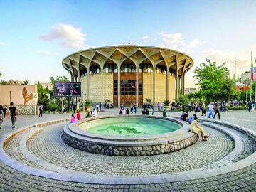 تئاتر ایران این روزها نه سرپرست دارد، نه مدیرکل هنرهای نمایشی