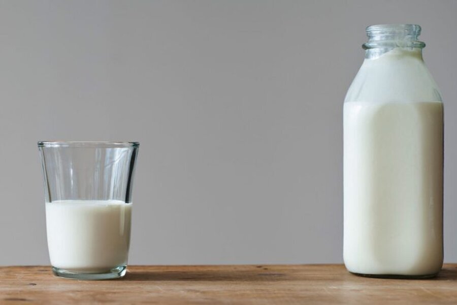 قبل از خواب شیر گرم بخوریم یا سرد؟ قبل از خواب شیر گرم بخوریم یا سرد؟