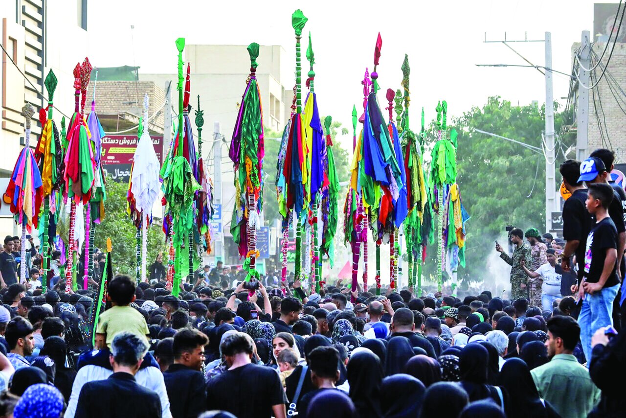 آیین ۴۰۰ساله «علم‌گردانی» در میناب