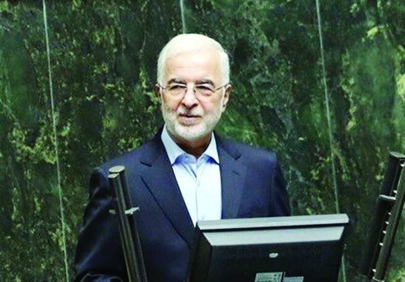 مومنی: ۵۶۰ هزار نفر از اتباع داوطلبانه از کشور خارج شدند