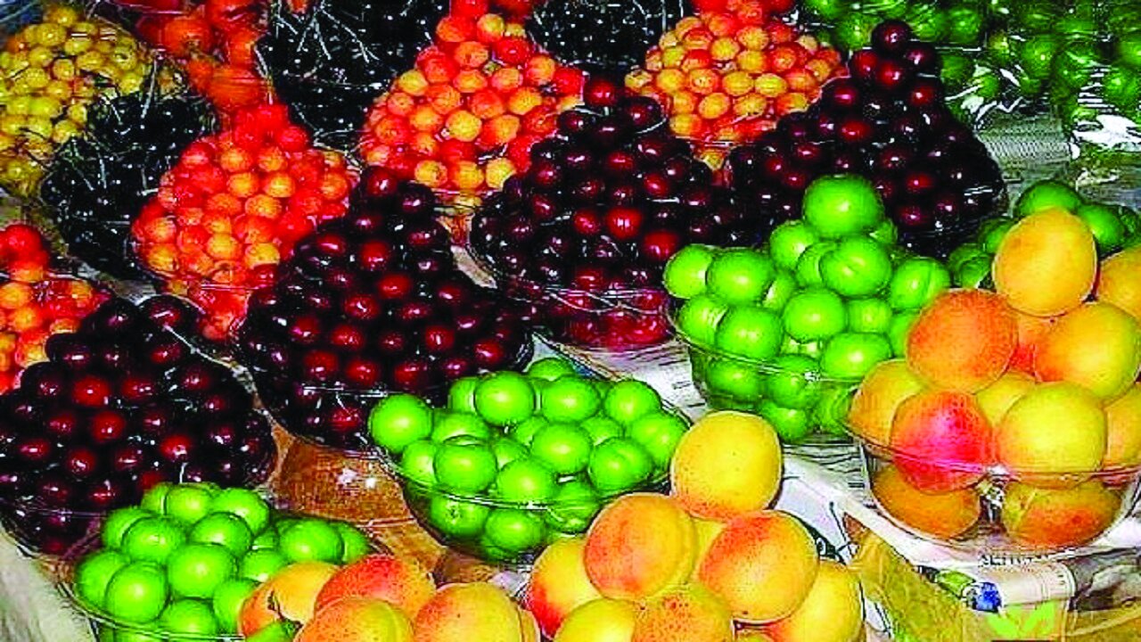 توزیع روزانه میوه به ۲۲ هزارتن رسید توزیع روزانه میوه به ۲۲ هزارتن رسید