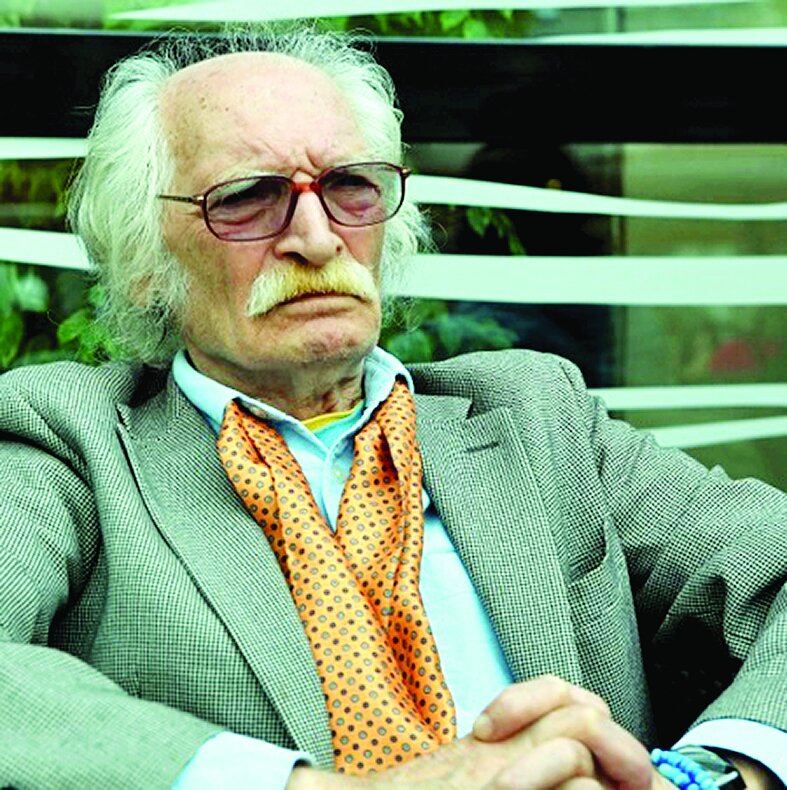 نویسندهای که کار را نجاتبخش انسان میداند نویسندهای که کار را نجاتبخش انسان میداند