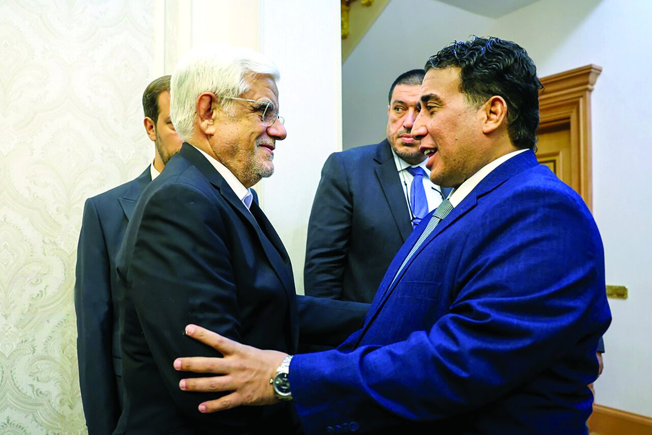 توسعه اقتصاد و سیاست با کشورهای محصور در خشکی