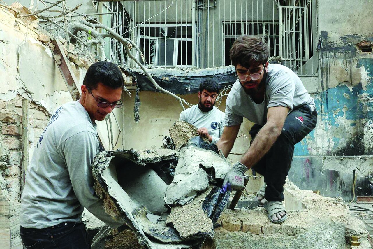 باور به خرد جمعی در مواجهه با بحران‌ها