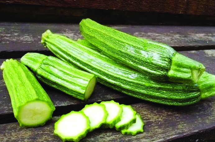 یک خوردنی مفید برای کاهش نفخ یک خوردنی مفید برای کاهش نفخ