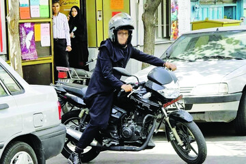 سرگردانی در موتورسواری زنان