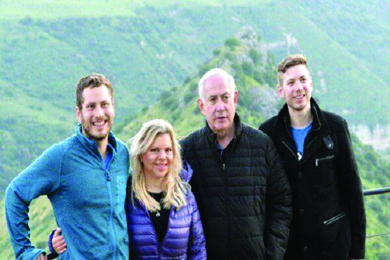 خوشگذرانی پسر بیبی در سواحل میامی خوشگذرانی پسر بیبی در سواحل میامی