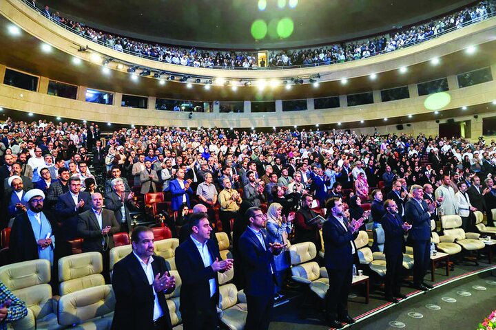 قالیباف: امروز با استعمار نو و فرانو روبه‌رو هستیم