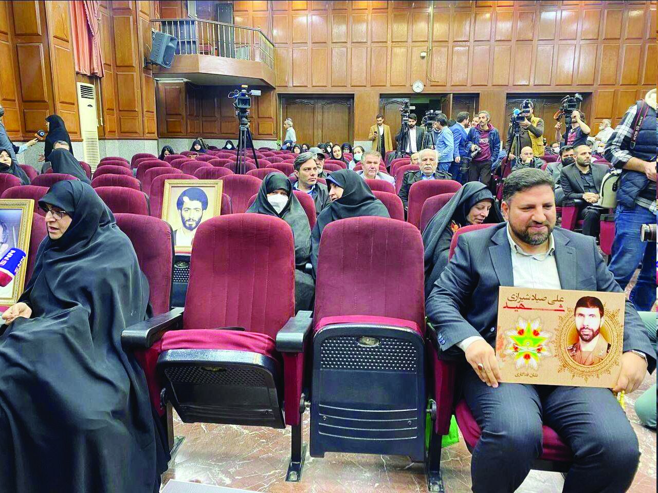 گستره جنایات گروهک منافقین به وسعت مردم ایران است گستره جنایات گروهک منافقین به وسعت مردم ایران است