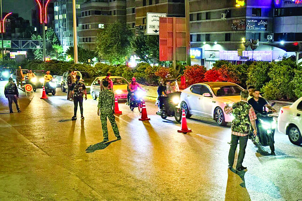 جوانان و دو دفاع تاریخ‌ساز