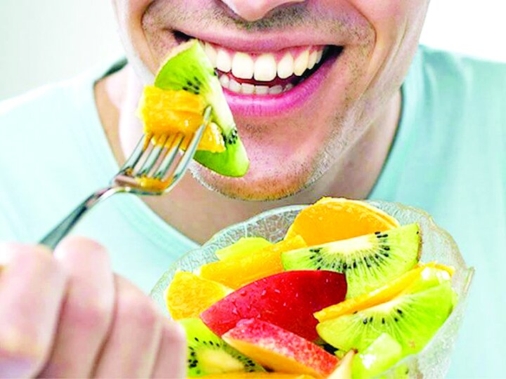 خوردن میوه بعد از غذا مفید است یا مضر؟