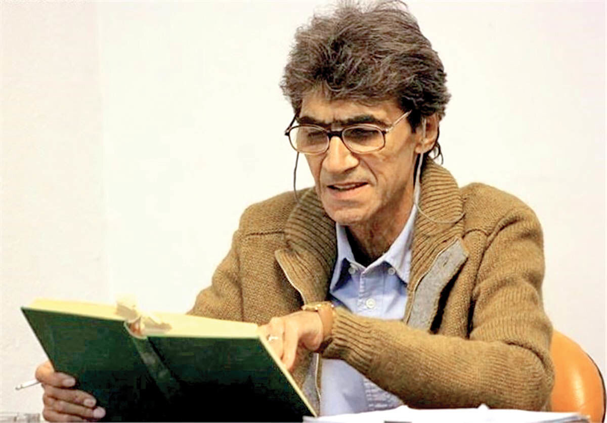کارگردان نویسنده