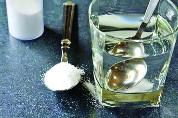 غرغره آب نمک تا چه میزان در رفع سرماخوردگی موثر است؟