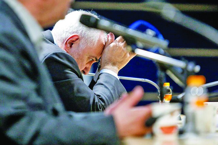 ضدونقیضگوییهای ظریف