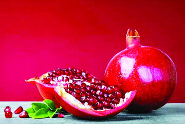 نسخه طبیعت در دانههای یاقوتی انار