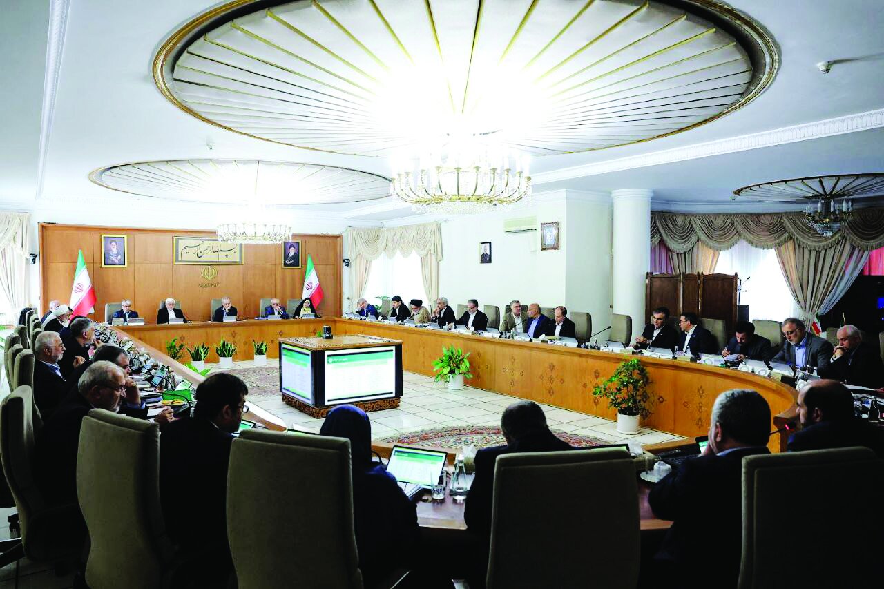 پیشرفت استانها با حضور کابینه پیشرفت استانها با حضور کابینه