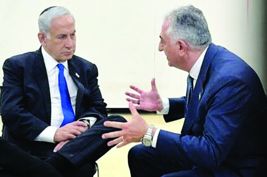 رضا پهلوی، لباس رجوی را پوشید