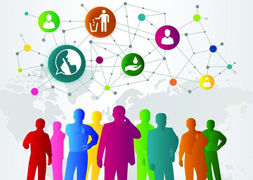 فرهنگ در میان مردم معنا پیدا می‌کند، نه در اتاق جلسات