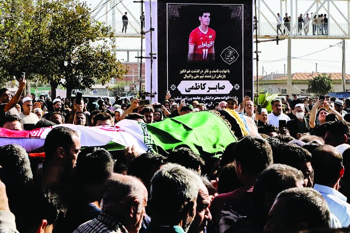 تشییع پیکر زنده‌یاد صابر کاظمی در آق‌قلا