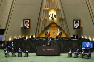 نورافکن روی سنجه‌های توسعه‌ای