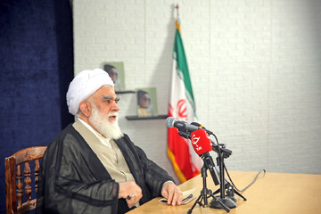 گوشه‌ای از خدمات سیدعیسی طباطبایی در مستند «وکیل»