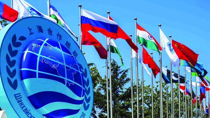 پیش به سوی دیپلماسی فعال منطقه‌ای و شرقی