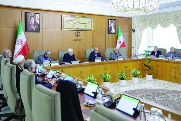 دولت، پای کار مردم