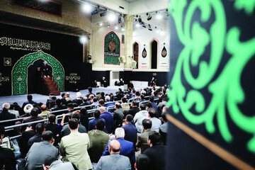 آغاز روضه‌های ایام شهادت حضرت فاطمه الزهرا سلام‌الله‌علیها در حسینیه امام خمینی(ره)