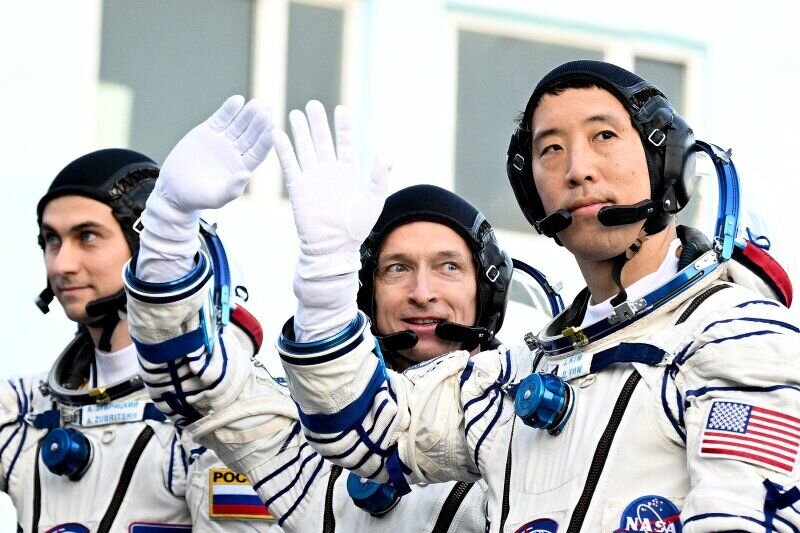 خدمه‌های آمریکایی-روسی سه ساعته به ایستگاه فضایی بین‌المللی رسیدند